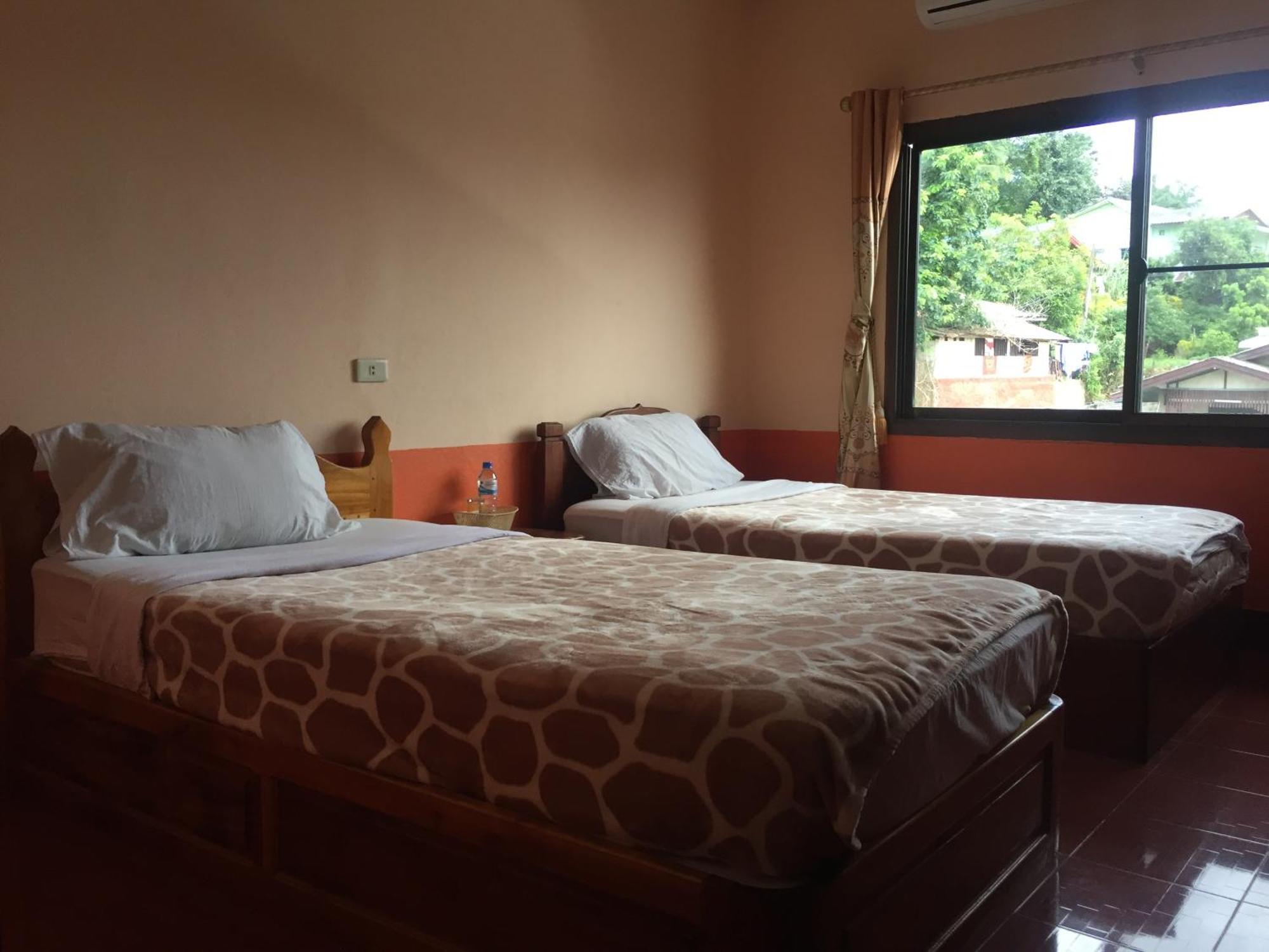 Oudomphone Guesthouse 2 Ban Houayxay Exterior foto