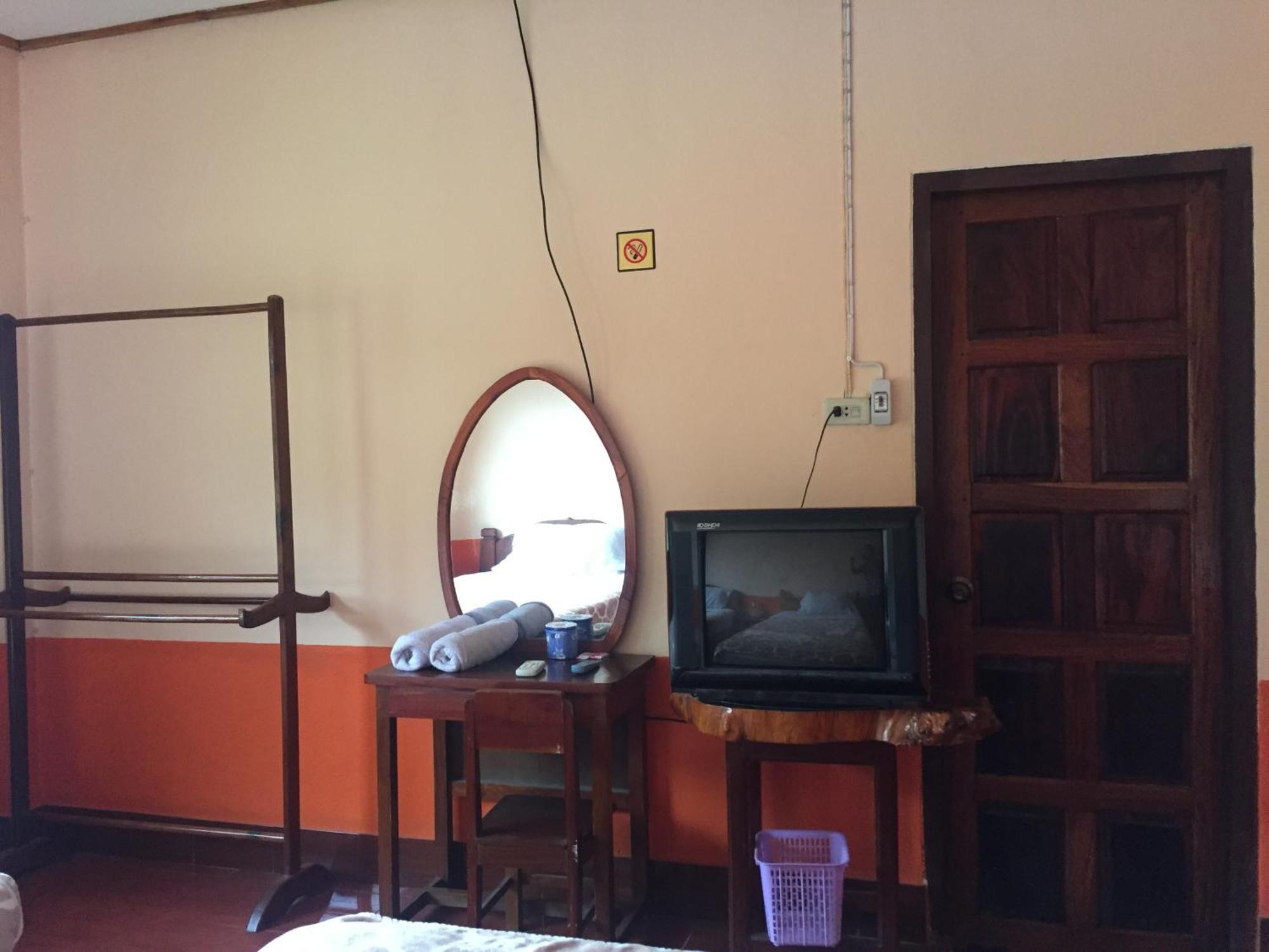Oudomphone Guesthouse 2 Ban Houayxay Exterior foto